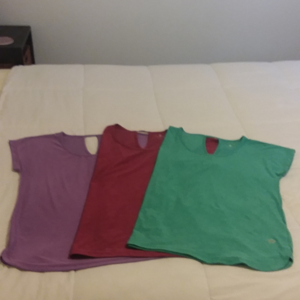 ATHLETIC TOPS